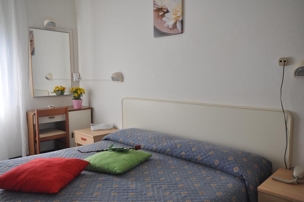 Hotel Roxy Floridiana Rimini Dış mekan fotoğraf
