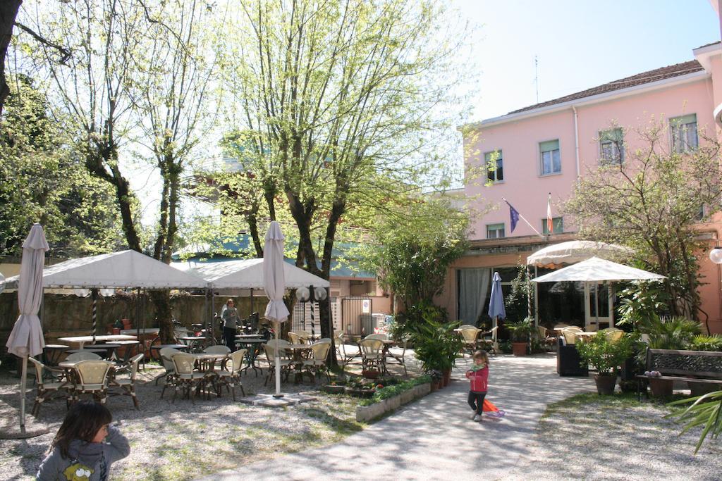 Hotel Roxy Floridiana Rimini Dış mekan fotoğraf